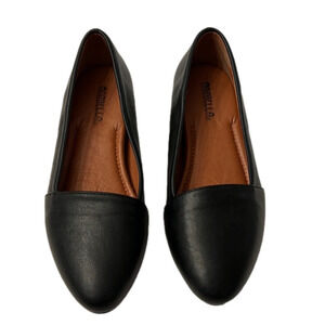 Marbella - Women’s Size 6.5 Black Flat
